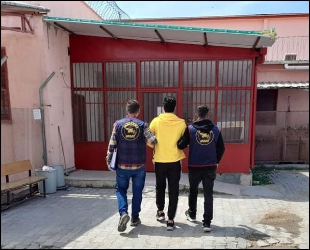 Eskişehir’de 17 yıl hapis cezası ile aranan şahıs jandarma ekipleri