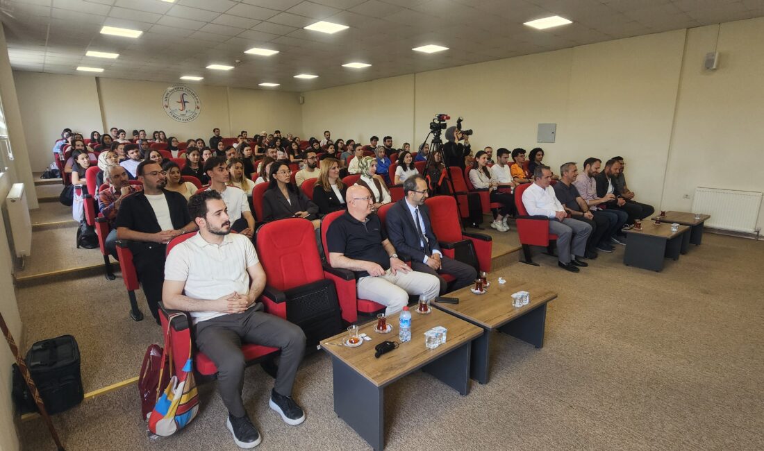 Afyon Kocatepe Üniversitesi’nde Turizm Fakültesi’nin 20. Yılı ve Turizm Haftası