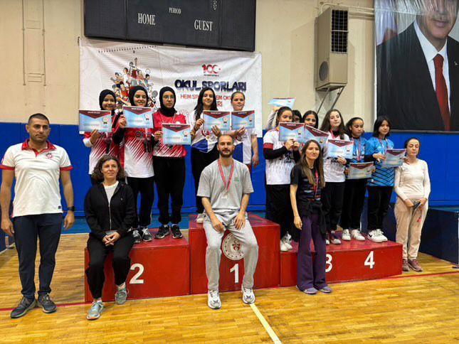 Isparta Gençlik Spor ve İl Müdürlüğü tarafından düzenlenen Floor Curling