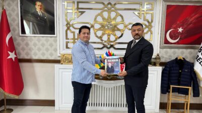 Ülkü Ocakları Afyonkarahisar İl Başkanı Mesut Çetinkaya ve Başkan Yardımcısı