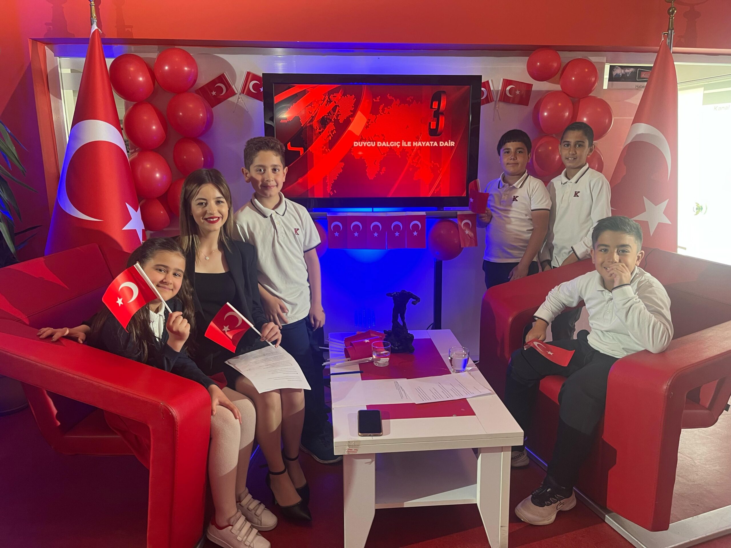 23 Nisan Ulusal Egemenlik ve Çocuk Bayramı, Kanal 3 ekranlarında