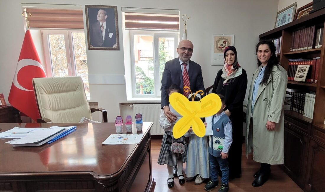 Afyonkarahisar İl Müftülüğü’ne bağlı Selçuklu Gül Çocuklar Kur’an Kursu öğrencileri,