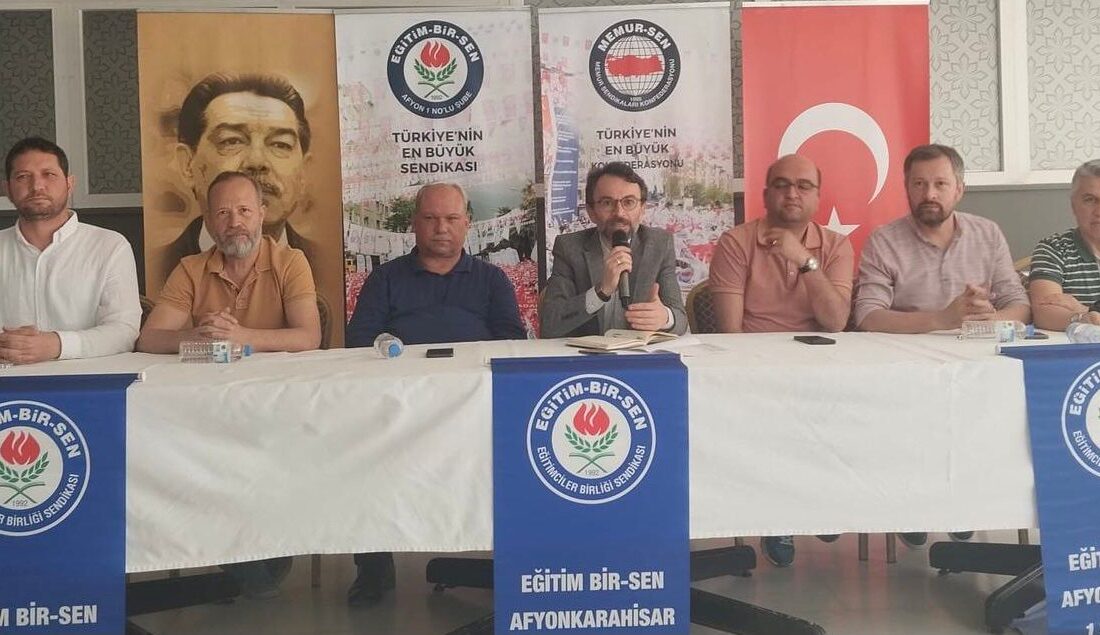 Eğitim Bir Sen Afyonkarahisar 1 Nolu Şubesi’nin toplantısında konuşan Şube