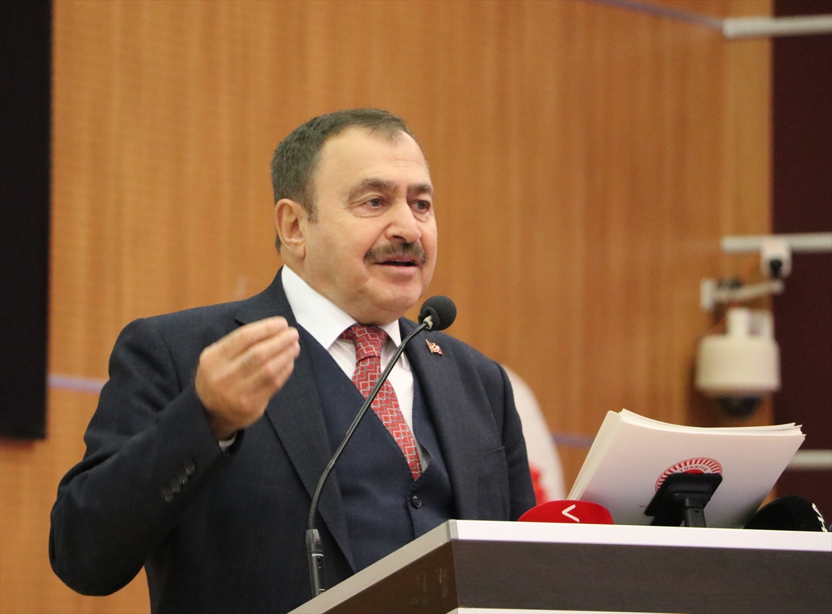 Eski Orman ve Su İşleri Bakanı Prof. Dr. Veysel Eroğlu,