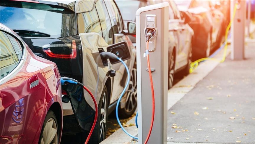 Türkiye'de trafikte bulunan elektrikli otomobillerin sayısı, Mart sonu itibarıyla geçen