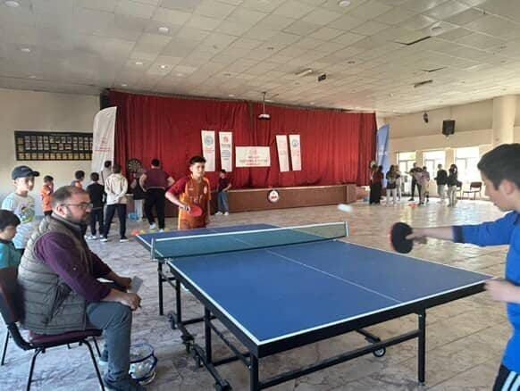 Afyonkarahisar’ın Hocalar ilçesinde 200 sporcunun katılımıyla spor etkinlikleri gerçekleştirildi.
