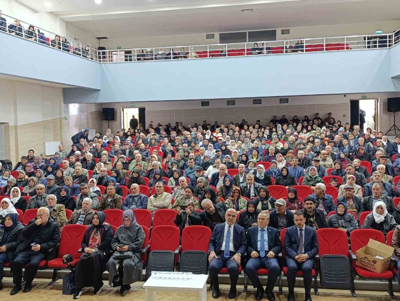 Afyonkarahisar İl Müftülüğü, kutsal topraklara gidecek hacı adayları için iki