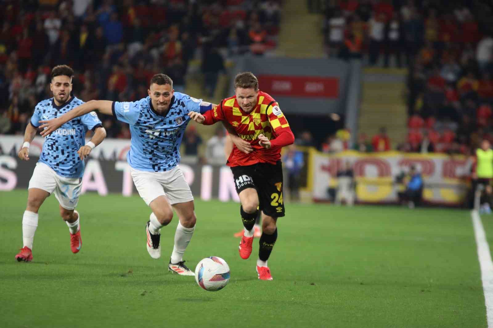 Trendyol Süper Lig’in 33. haftasında Göztepe, sahasında karşılaştığı Başakşehir’i 4-1