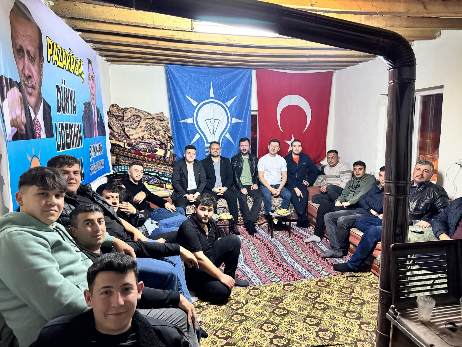 AK Parti Afyonkarahisar İl Gençlik Kolları Başkanlığı, sahadaki çalışmalarına hız