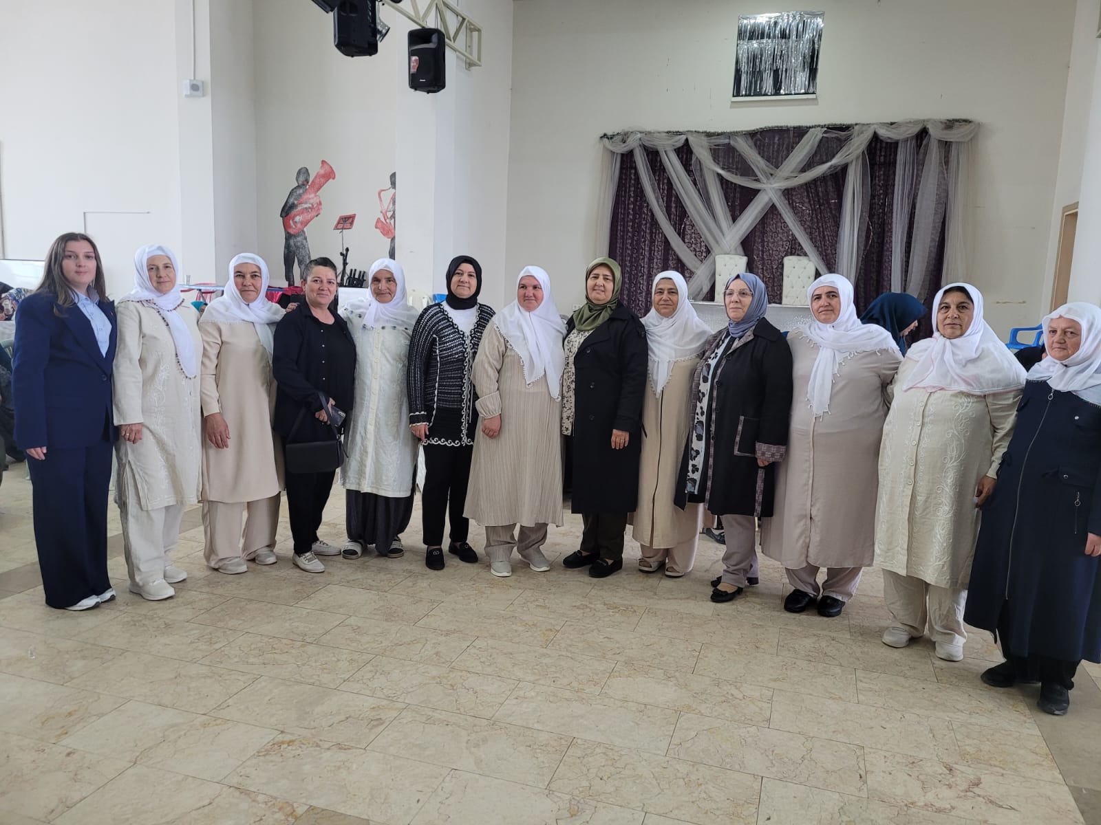 AK Parti Afyonkarahisar İl Kadın Kolları Başkanı Dilek Hanım Çengel’in
