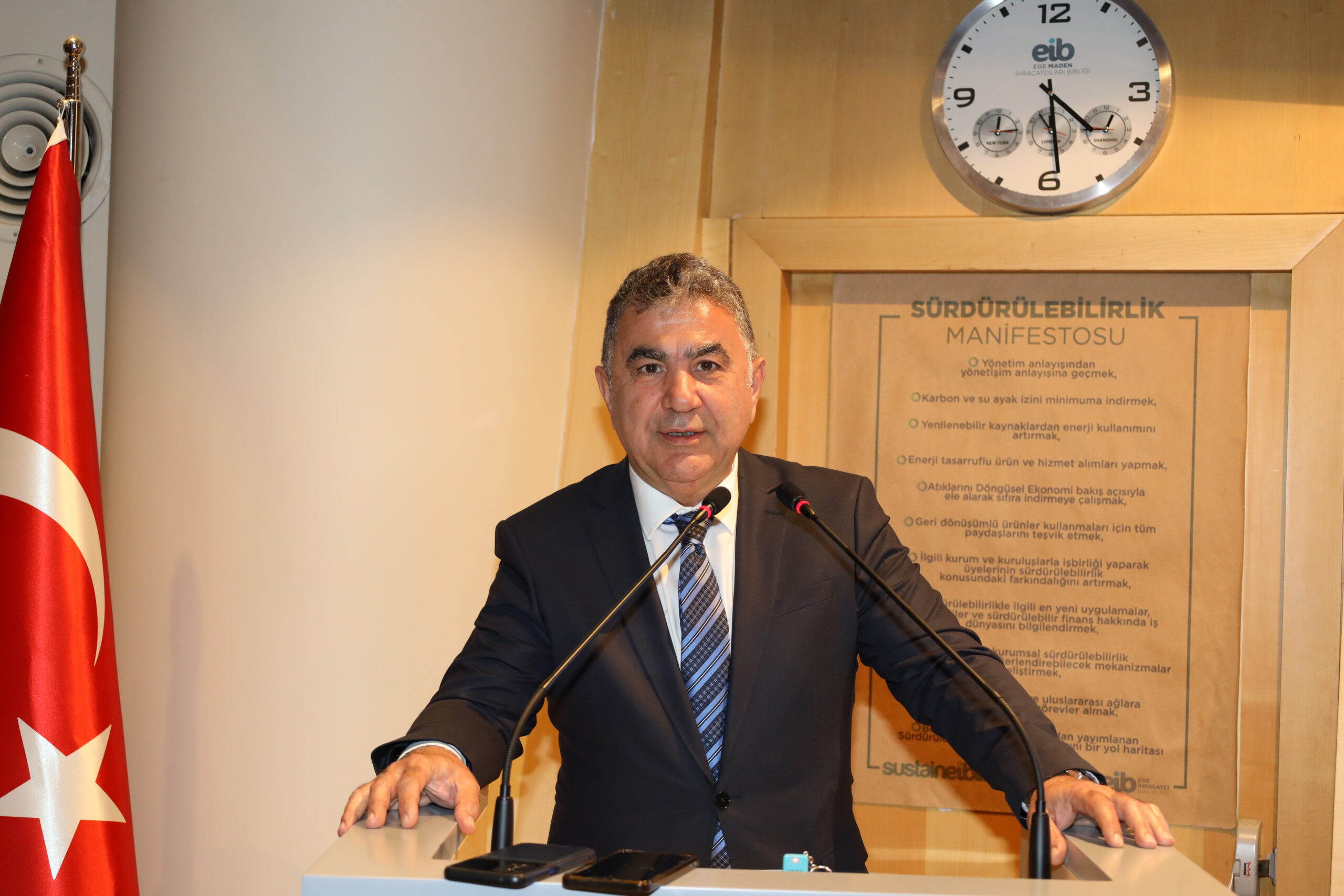 İhracatın ve istihdamın lokomotifi moda endüstrisinde 2024 yılında ihracat hesapları,