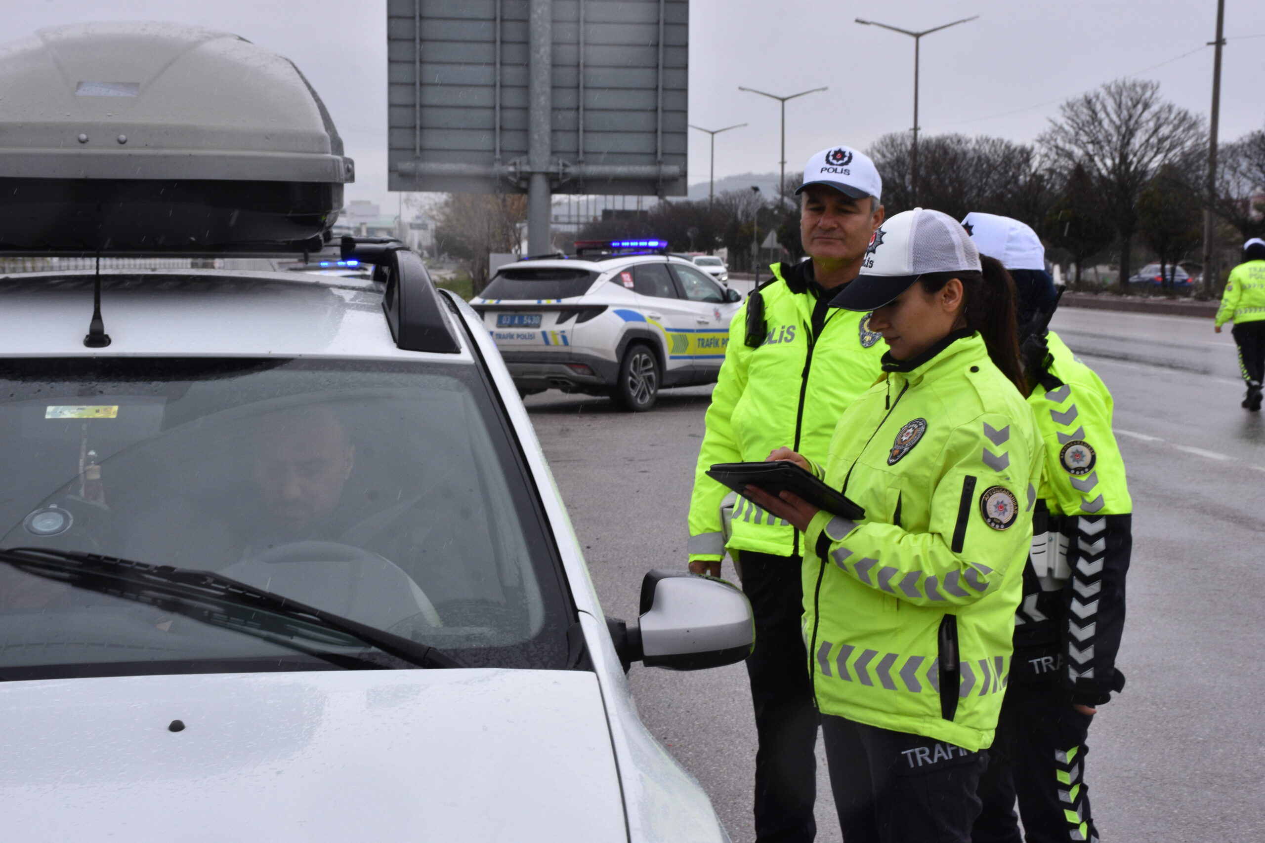 Afyonkarahisar İl Emniyet Müdürlüğünde trafik polisi olan komiser Berkan Akkoyun,