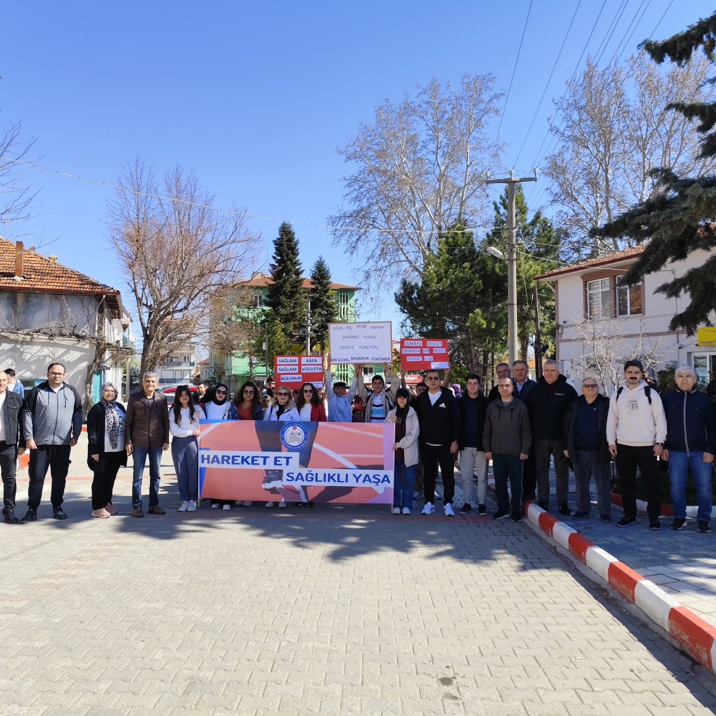  Afyonkarahisar’ın Kızılören ilçesinde ‘Hareket Et Sağlıkla Yaşa’ etkinliği gerçekleştirildi.