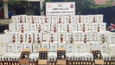 İzmir'in Selçuk ilçesinde 3 bin 142 şişe kaçak içki ele