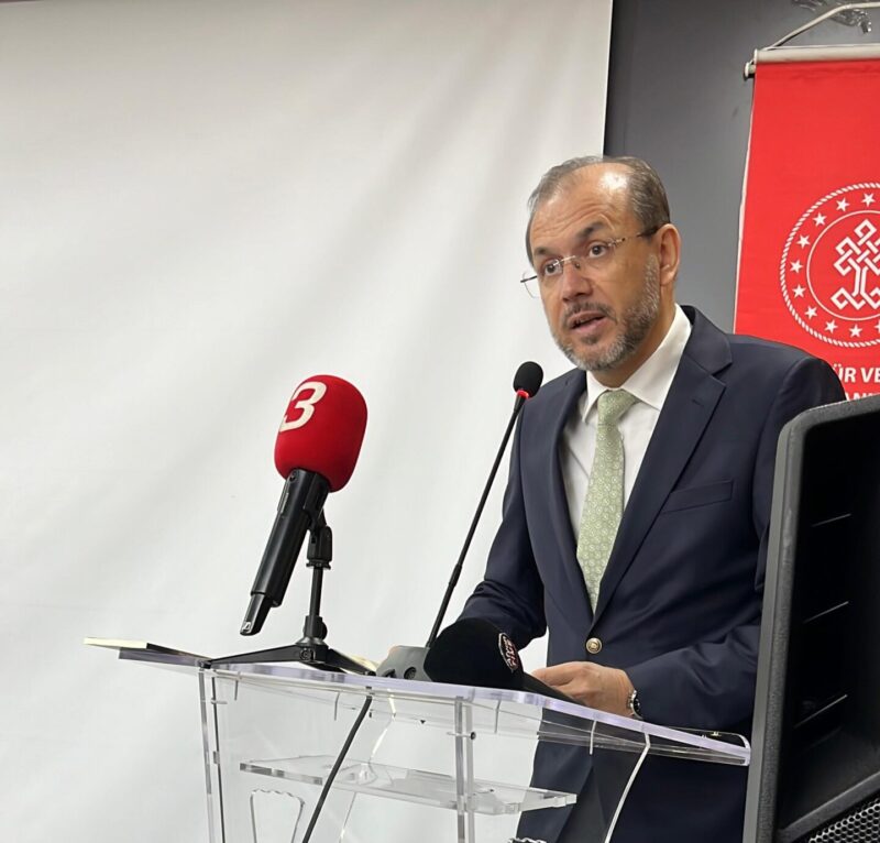 Afyonkarahisar Valiliği İl Kültür ve Turizm Müdürlüğü tarafından 61. Kütüphane
