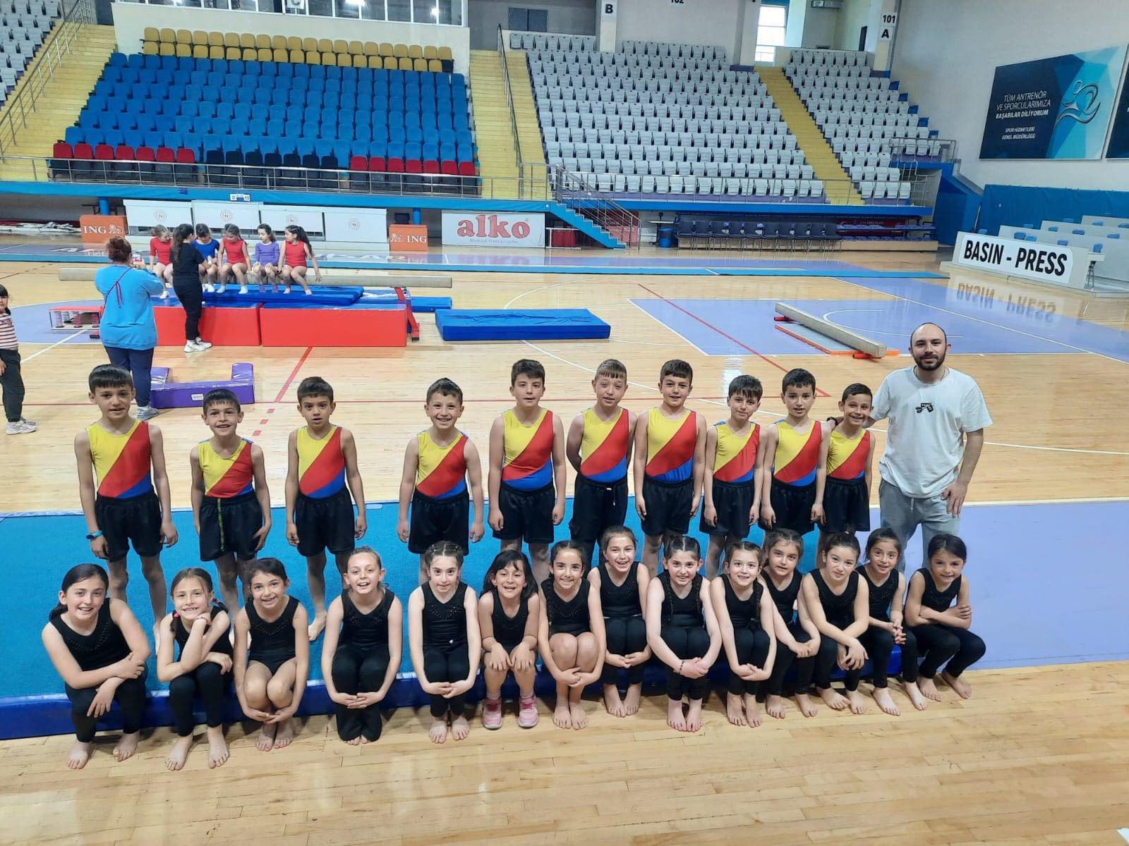 Bayat Belediye Başkanı Halil İbrahim Bodur, İlçe Minik A Cimnastik