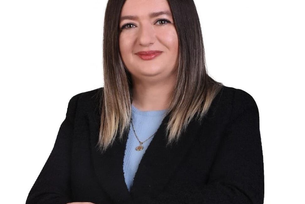 Evciler Belediye Başkanı Berrin Uğurlu, Kadınlara Seçme ve Seçilme Hakkı