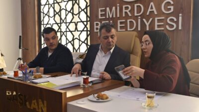 
Emirdağ Belediyesi Nisan ayı olağan meclis toplantısı, Belediye Başkanı Serkan