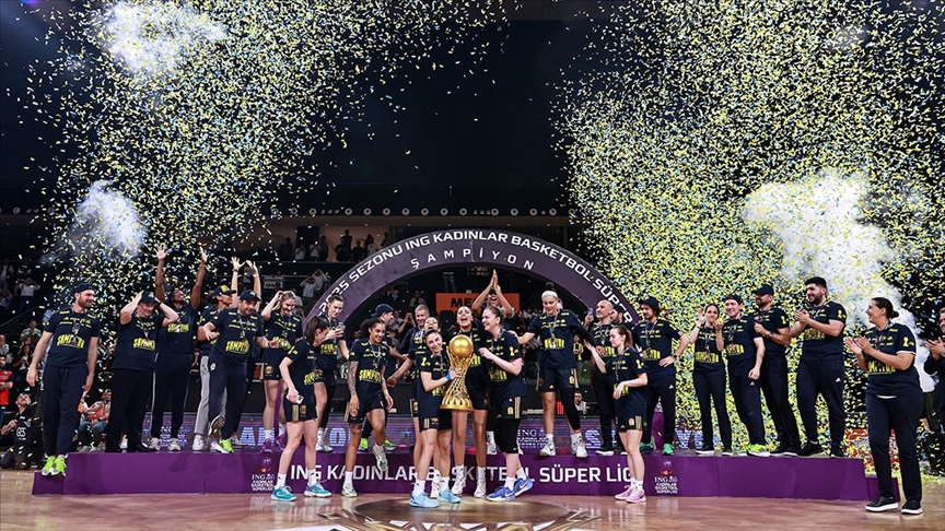 ING Kadınlar Basketbol Süper Ligi play-off finalinde ÇİMSA ÇBK Mersin'i