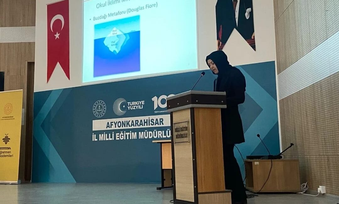 Rehber Öğretmen ve Psikolojik Danışmanlar Tuğba Kökcür ve Neslihan Yaşar