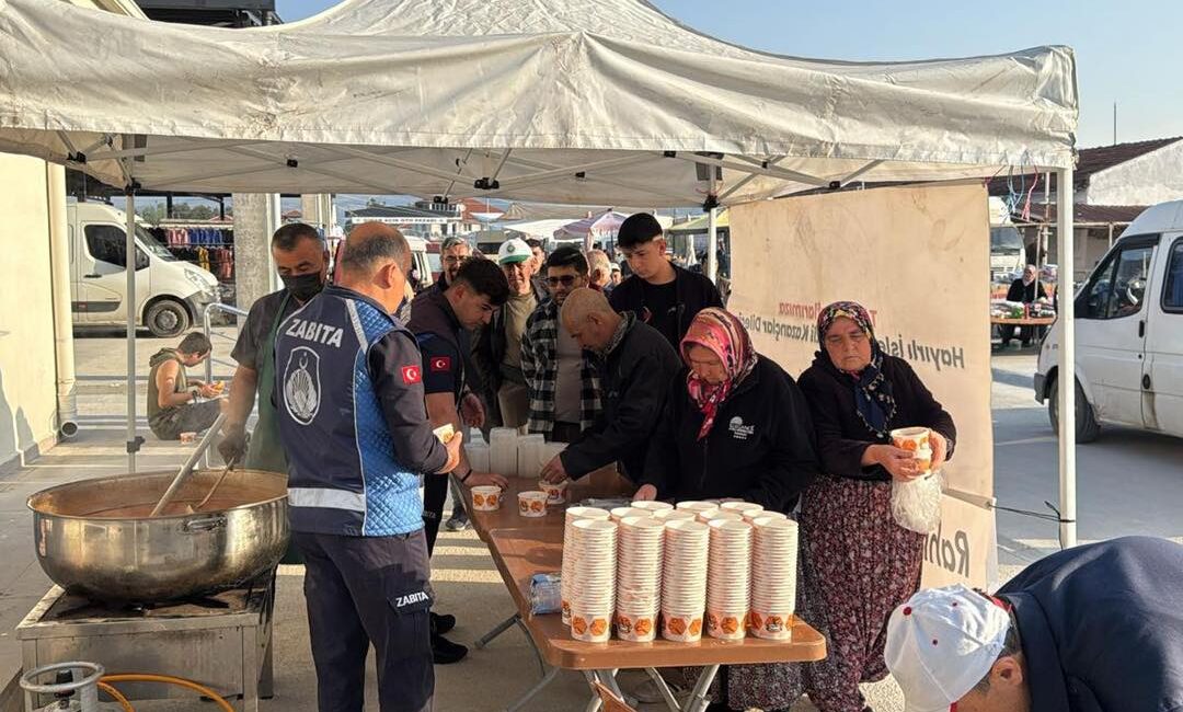 Dinar Belediye Başkanı Veysel Topçu’nun talimatı ile başlatılan Pazar yeri