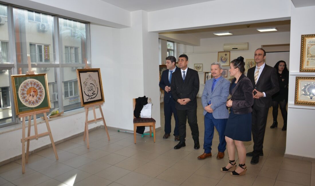 Denizli’nin Pamukkale ilçesinde usta öğretici ve kursiyerler tarafından hazırlanan minyatür