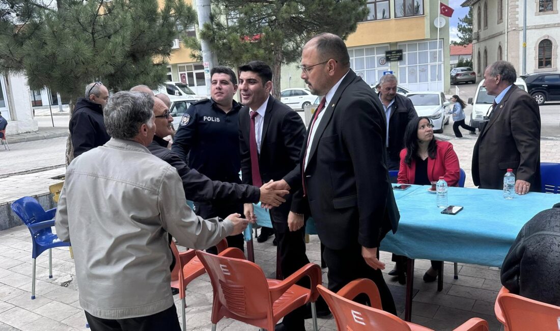 Vatandaşın Ramazan Bayramı’nı kutladılar Bayat Belediye Başkanı Halil İbrahim Bodur, İlçe Kaymakamı Osman Emre