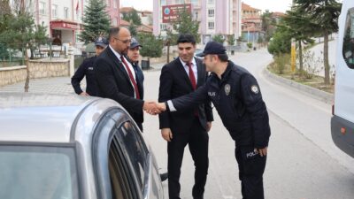 Bayat Belediye Başkanı Halil İbrahim Bodur, İlçe Kaymakamı Osman Emre