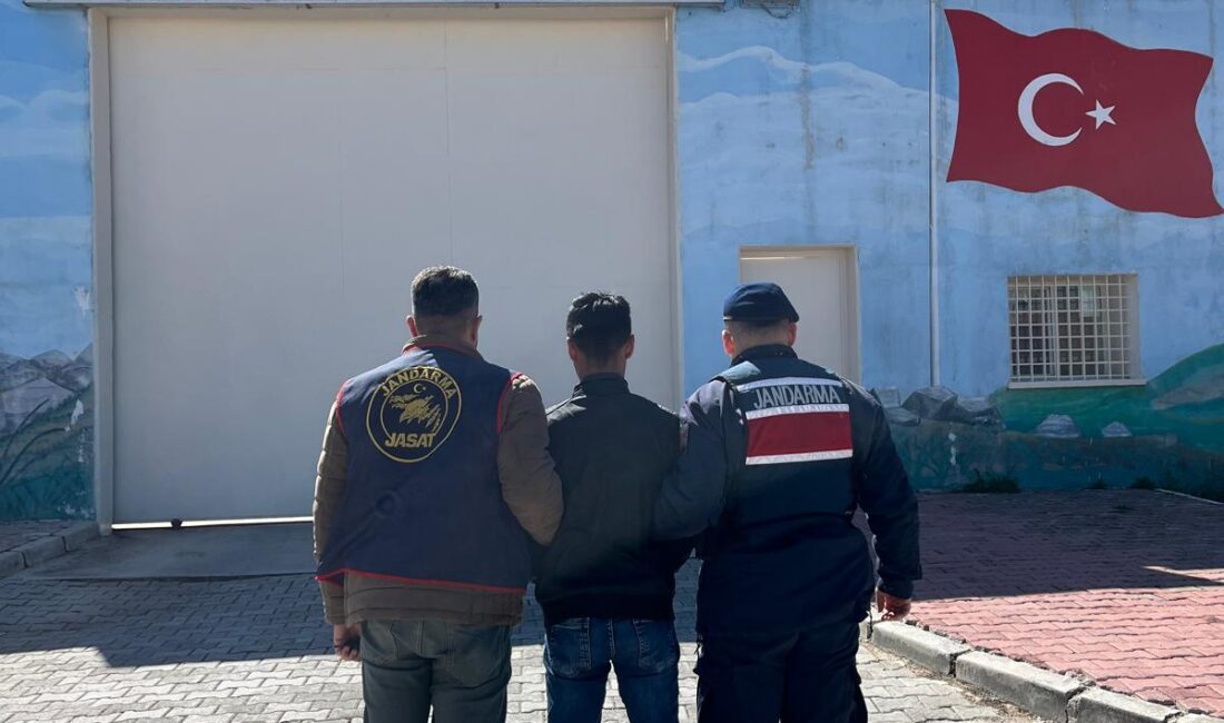 Kamu kurum ve kuruluşlarından hırsızlık suçundan 3 yıl 9 ay