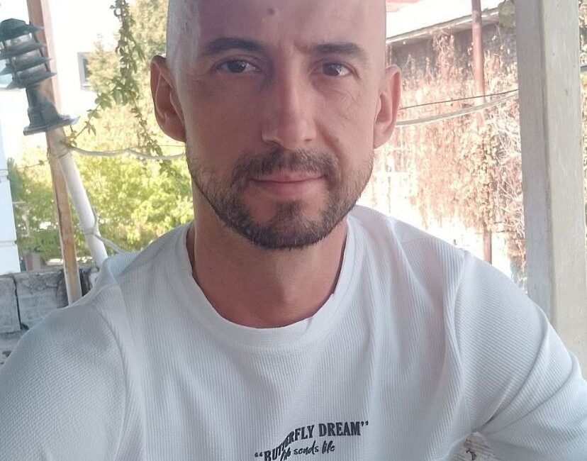 Manisa'nın Turgutlu ilçesinde meydana gelen olayda baba oğul arasında çıkan