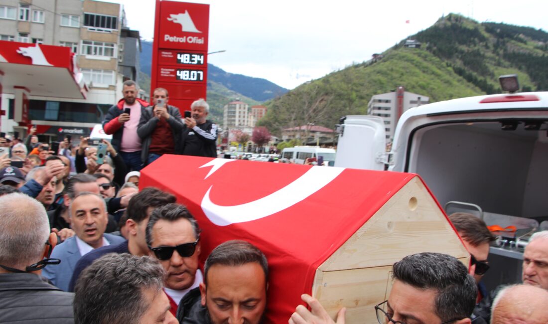 KKTC’de verdiği konser sırasında fenalaşarak hastaneye kaldırılan ve burada hayatını