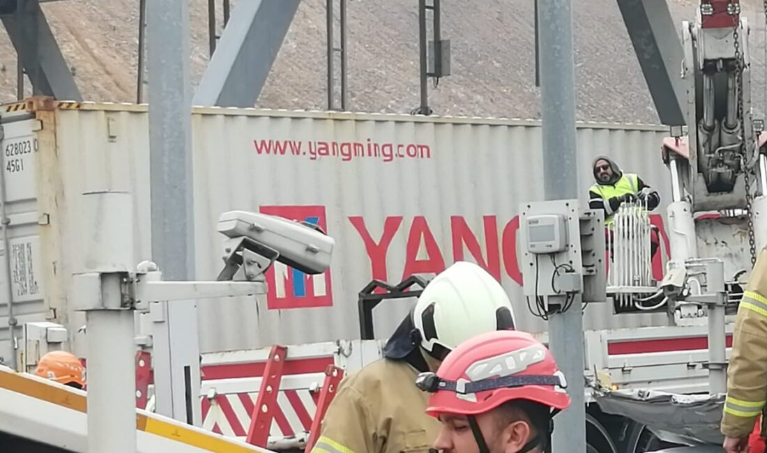  İstanbul'un Pendik ilçesinde, Kuzey Marmara Otoyolu üzerinde sabah saatlerinde meydana