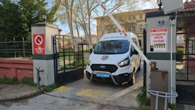 Edirne'de 14 yaşındaki bir kız çocuğu okul bahçesinde ölü bulundu.