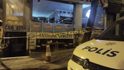 Üsküdar'da komşular arasında "çöp atma" meselesi nedeniyle başlayan tartışma bıçaklı