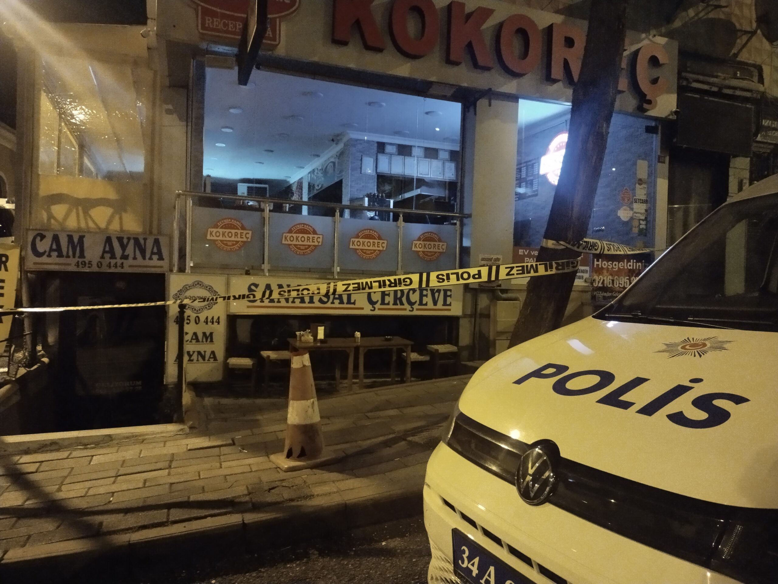 Üsküdar'da komşular arasında "çöp atma" meselesi nedeniyle başlayan tartışma bıçaklı