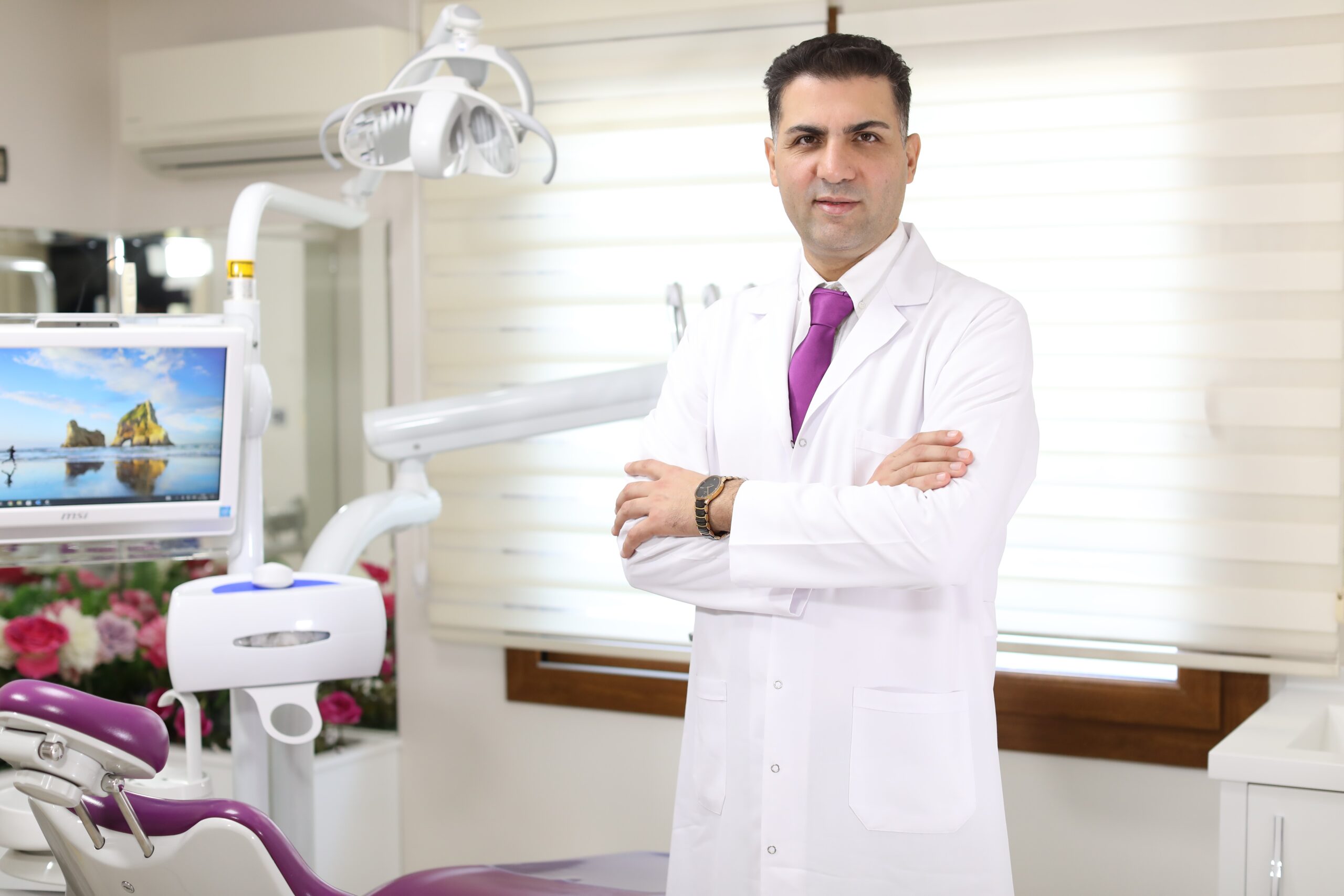 Uzman Diş Hekimi ve Çene Cerrahı Prof. Dr. Birkan Taha
