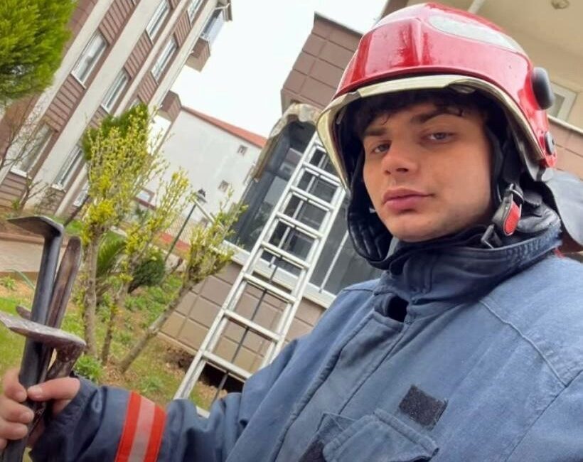 Sakarya'nın Karasu ilçesinde 21 yaşındaki stajyer itfaiyecinin hayatını kaybettiği kazasının