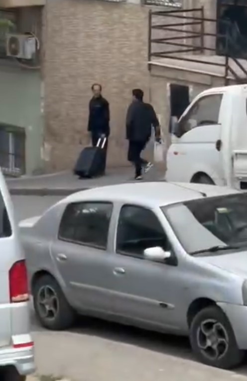 İstanbul Sultangazi'de iki grup arasında çıkan tartışma silahlı kavgaya dönüştü. Tarafların