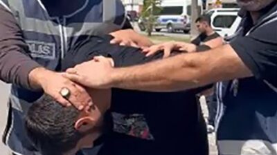 İzmir’in Karabağlar ilçesinde polis ekipleri, hakkında 18 ayrı suçtan kesinleşmiş