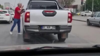  Adana'da bir şahıs trafikte ‘yol verme' meselesi yüzünden tartıştığı yaşlı