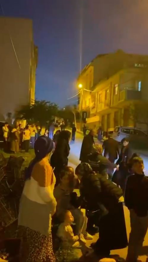 Marmara Denizi Büyükçekmece açıklarında meydana gelen 4,3 büyüklüğündeki depremin hissedildiği