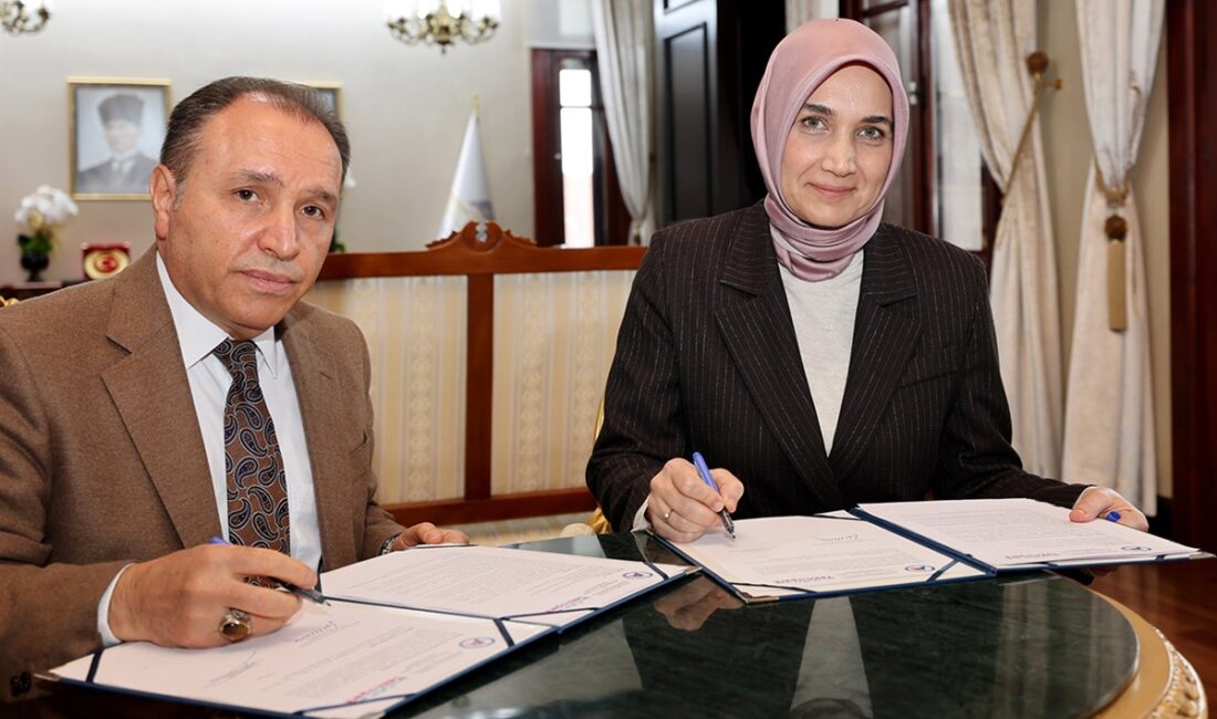 Vali Doç. Dr. Kübra Güran Yiğitbaşı başkanlığında Afyonkarahisar Valiliği İl