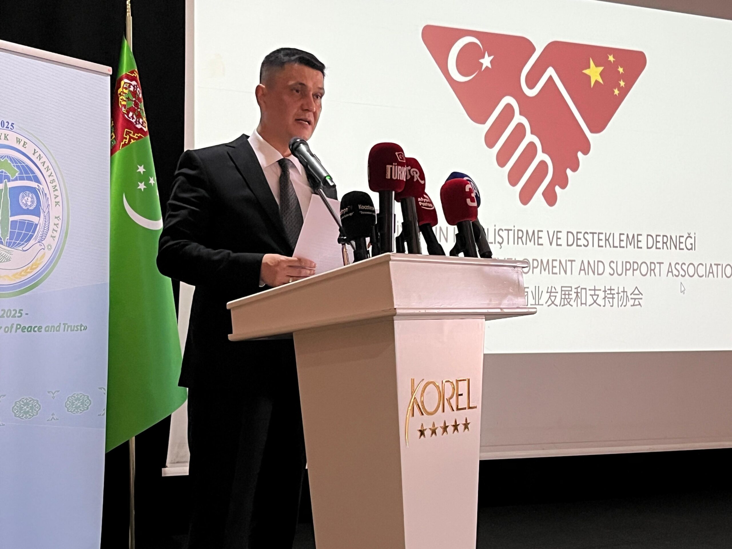 Afyonkarahisar’da, Türkmenistan ile ticari iş birliklerini geliştirmek amacıyla önemli bir
