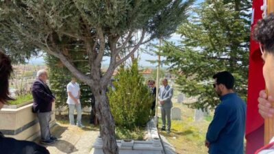Afyon Lisesi Kütüphanecilik Kulübü, "Okulun Kalbi Kütüphane" projesi kapsamında topladığı