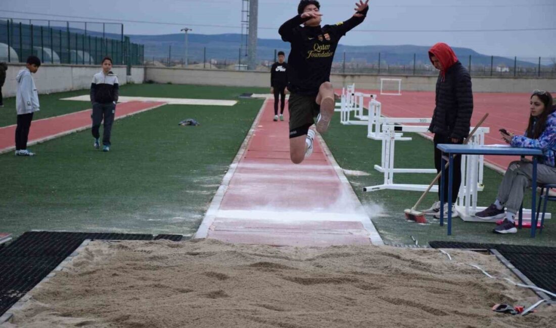 Afyonkarahisar Gençlik ve Spor İl Müdürlüğü tarafından düzenlenen Atletizm Analig