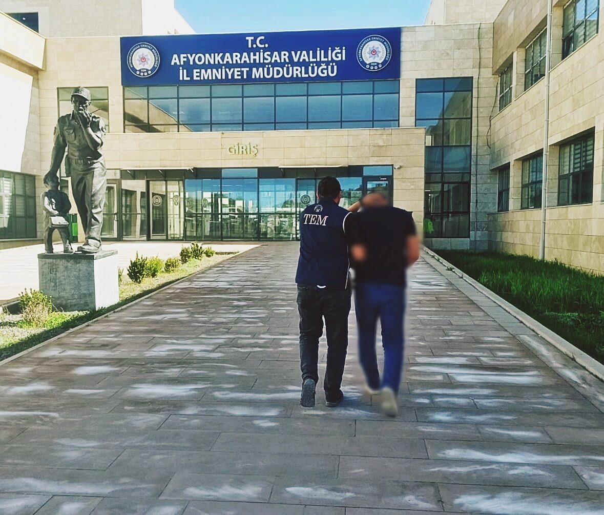 AFYONKARAHİSAR (AA) – Afyonkarahisar'da hakkında kesinleşmiş hapis cezası bulunan firari