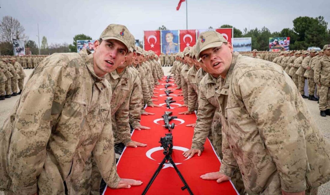 Bilecik Jandarma Eğitim Alay Komutanlığı’nda düzenlenen yemin töreninde, 2 bin