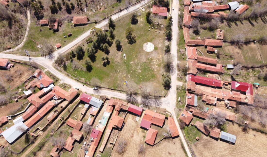 Denizli’nin Bozkurt ilçesine bağlı Hayrettin Mahallesi’nde yaşayan Bulgaristan muhaciri aileler,