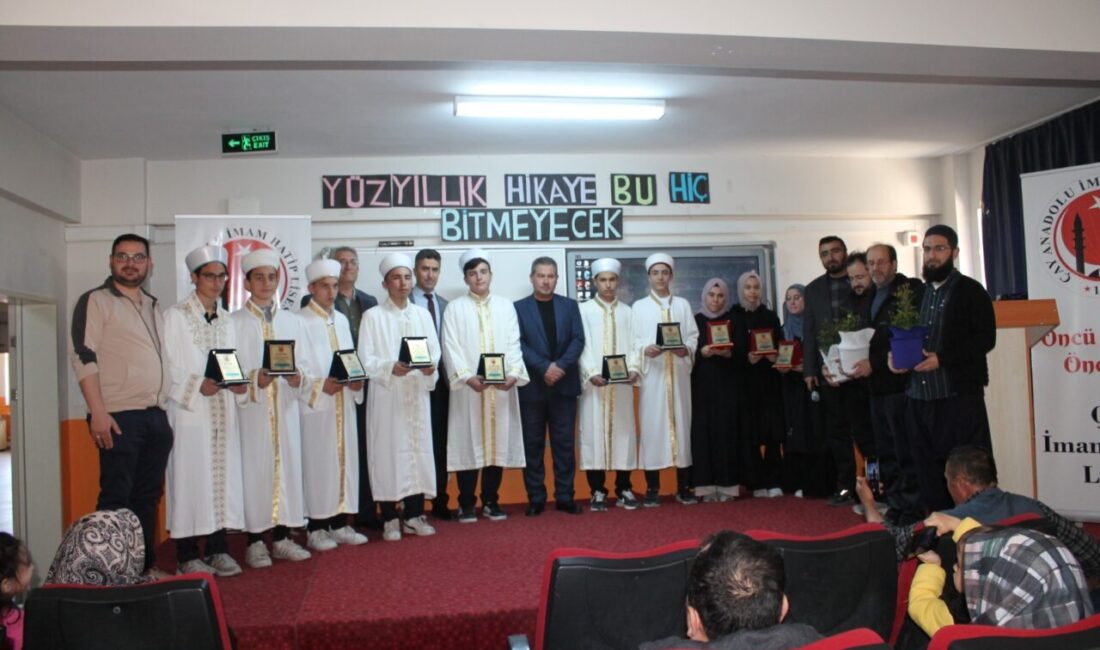 AFYONKARAHİSAR (AA) – Afyonkarahisar'ın Çay ilçesinde imam hatip lisesi ile
