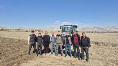 Afyonkarahisar’ın Dinar ilçesinde 23 bin 400 dekarlık alanda yazlık patates